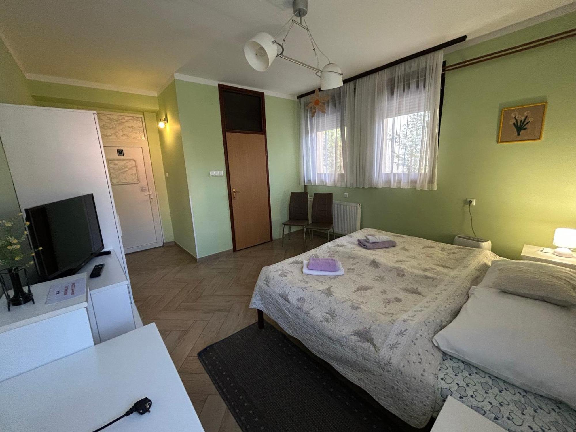 Apartments & Rooms 4 Rijeke Karlovac Exterior foto